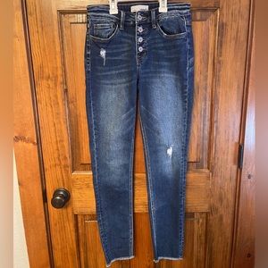 Vervet Los Angeles Jeans With A Slight Distressed Look | High Rise